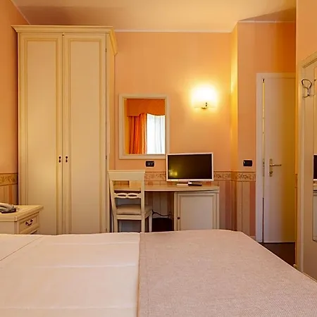 Готель Gardenia & Charme Adults Friendly 4star Service 3*