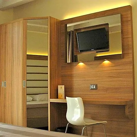 Готель Gardenia & Charme Adults Friendly 4star Service 3*