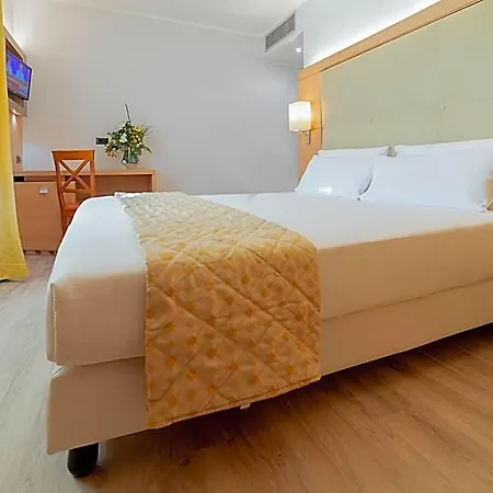 Готель Gardenia & Charme Adults Friendly 4star Service Бардоліно